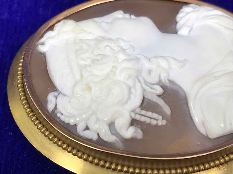 Antique 14K Gold Carved Shell Cameo Brooch Pin 18.7g 2.75” X 2” [Photo 9]