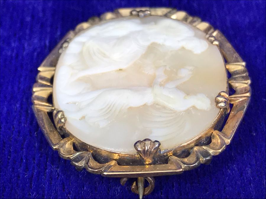 Antique 14K Gold Carved Shell Cameo Brooch Pin 9.2g 1.6” X 1.5” [Photo 10]