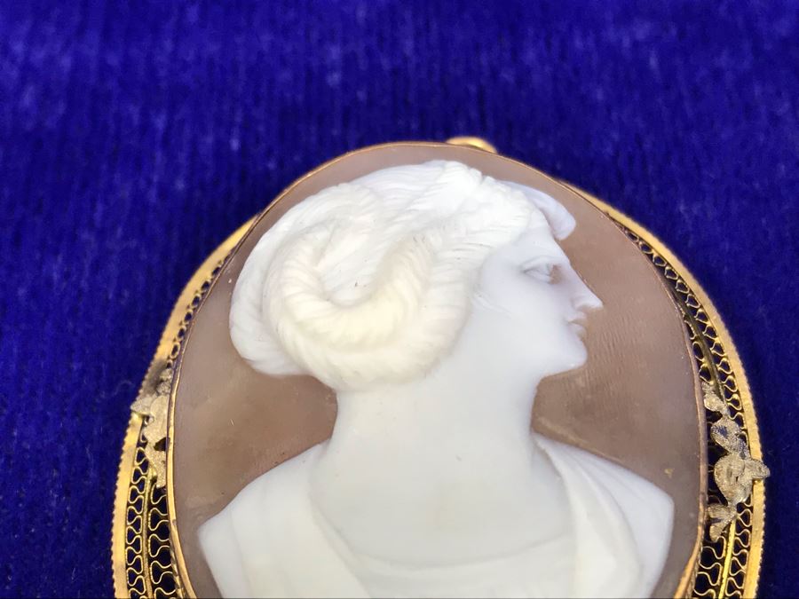Antique 10K Gold Carved Shell Cameo Brooch Pin 12.4g 2” X 1.5” [Photo 6]