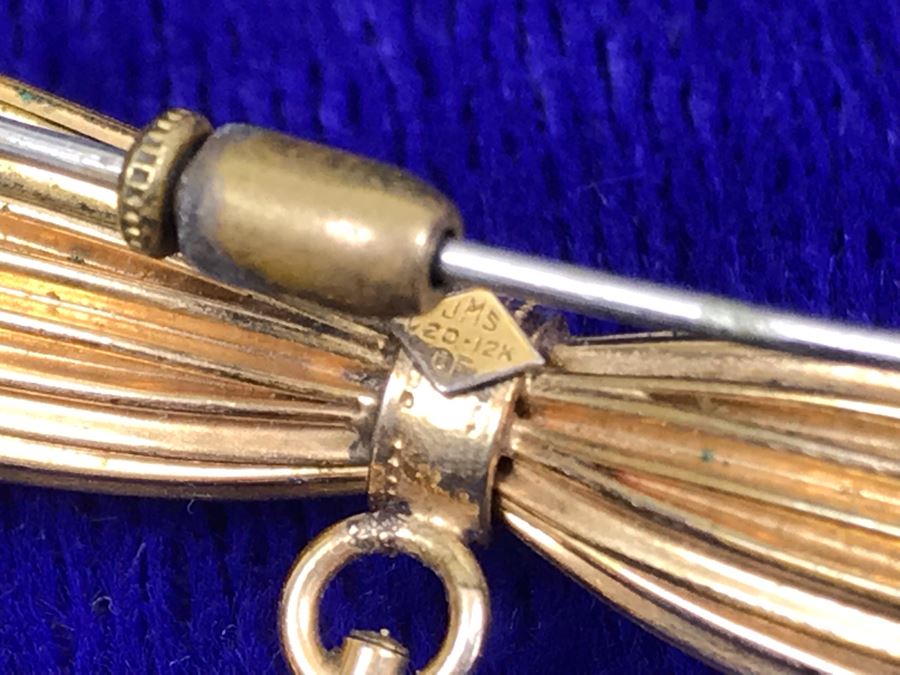 Vintage Brooch Pin Roamer 17 Jewels Watch And Carved Cameo [Photo 18]