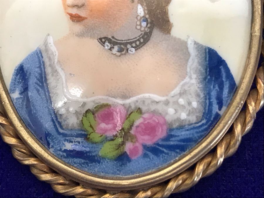 Vintage Viny Limoges France Hand Painted Porcelain Portrait Brooch Pin 2.25” X 1.75” [Photo 5]