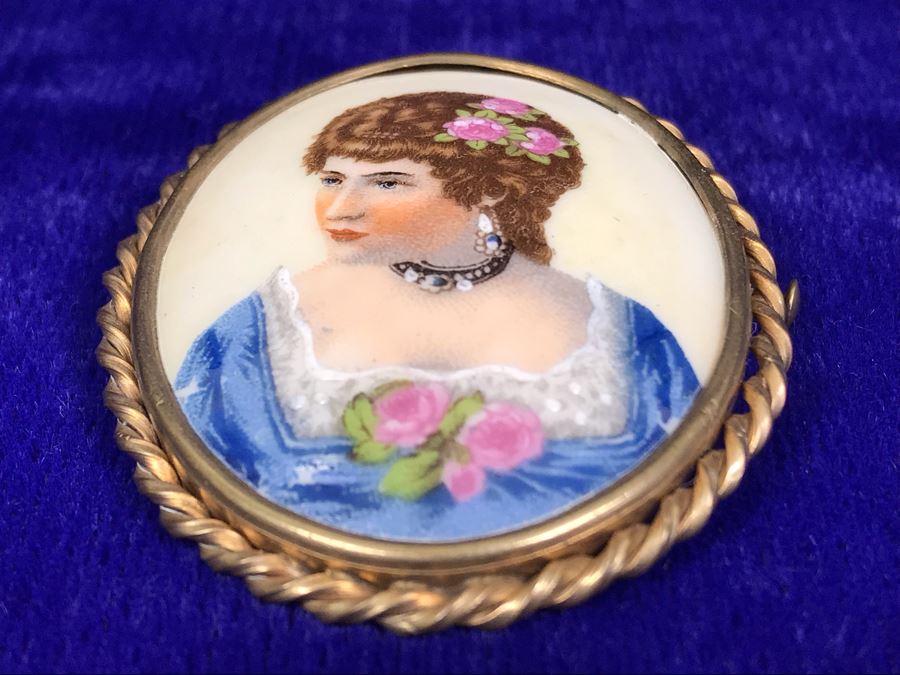 Vintage Viny Limoges France Hand Painted Porcelain Portrait Brooch Pin 2.25” X 1.75” [Photo 10]