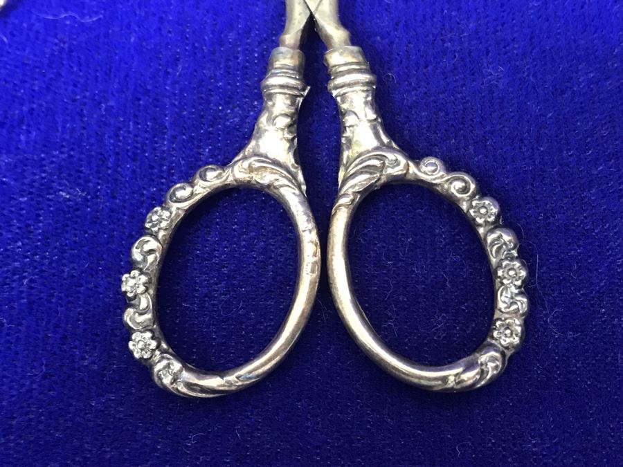 Antique 1900 Victorian Sterling Silver Chatelaine Sewing Kit Belt With Scissors, Thimble, Needle Case Holder, Pin Cushion And Buttonhook Signed L & S 106.9g [Photo 15]