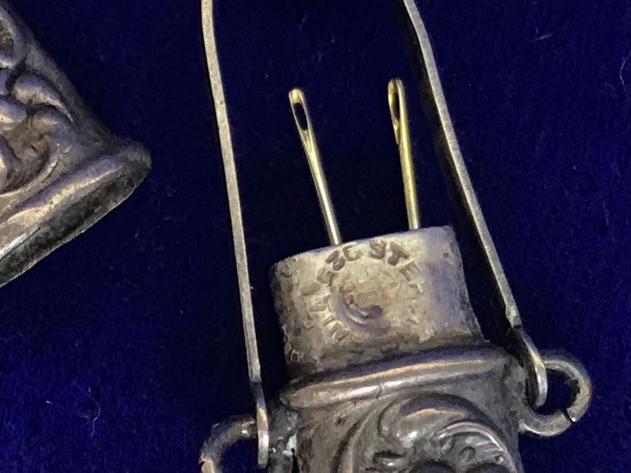 Antique 1900 Victorian Sterling Silver Chatelaine Sewing Kit Belt With Scissors, Thimble, Needle Case Holder, Pin Cushion And Buttonhook Signed L & S 106.9g [Photo 20]