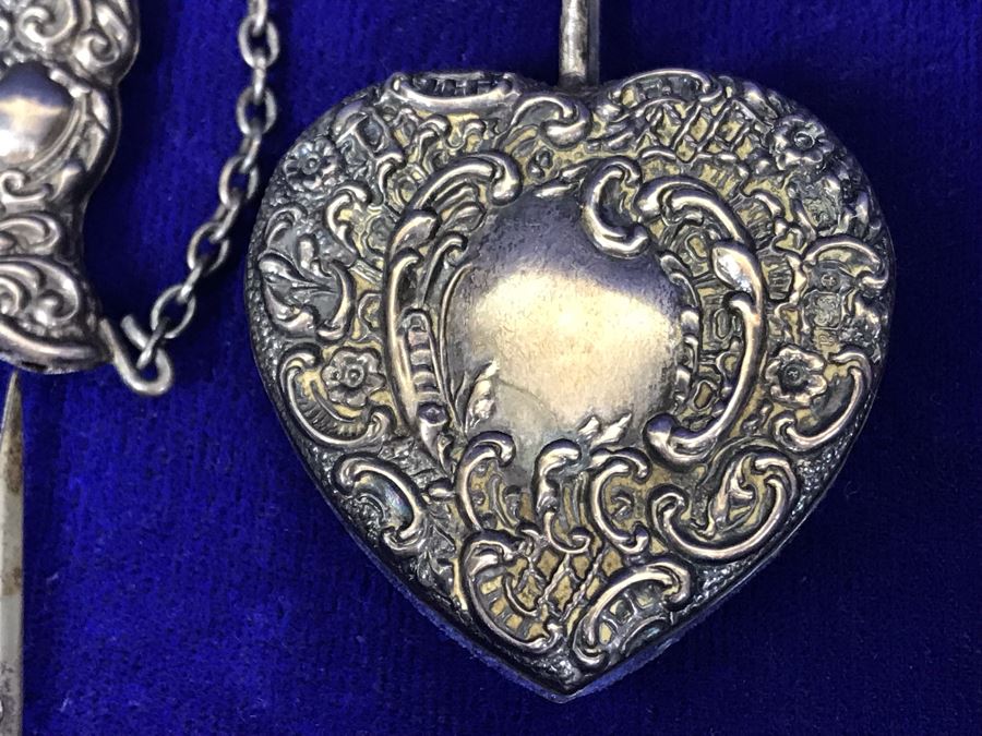 Antique 1900 Victorian Sterling Silver Chatelaine Sewing Kit Belt With Scissors, Thimble, Needle Case Holder, Pin Cushion And Buttonhook Signed L & S 106.9g [Photo 24]