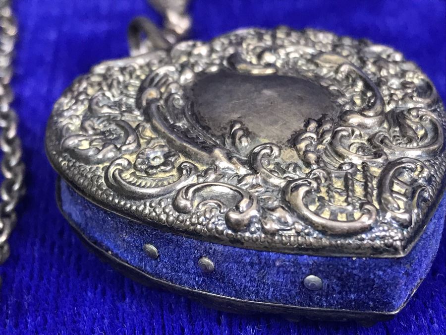 Antique 1900 Victorian Sterling Silver Chatelaine Sewing Kit Belt With Scissors, Thimble, Needle Case Holder, Pin Cushion And Buttonhook Signed L & S 106.9g [Photo 22]