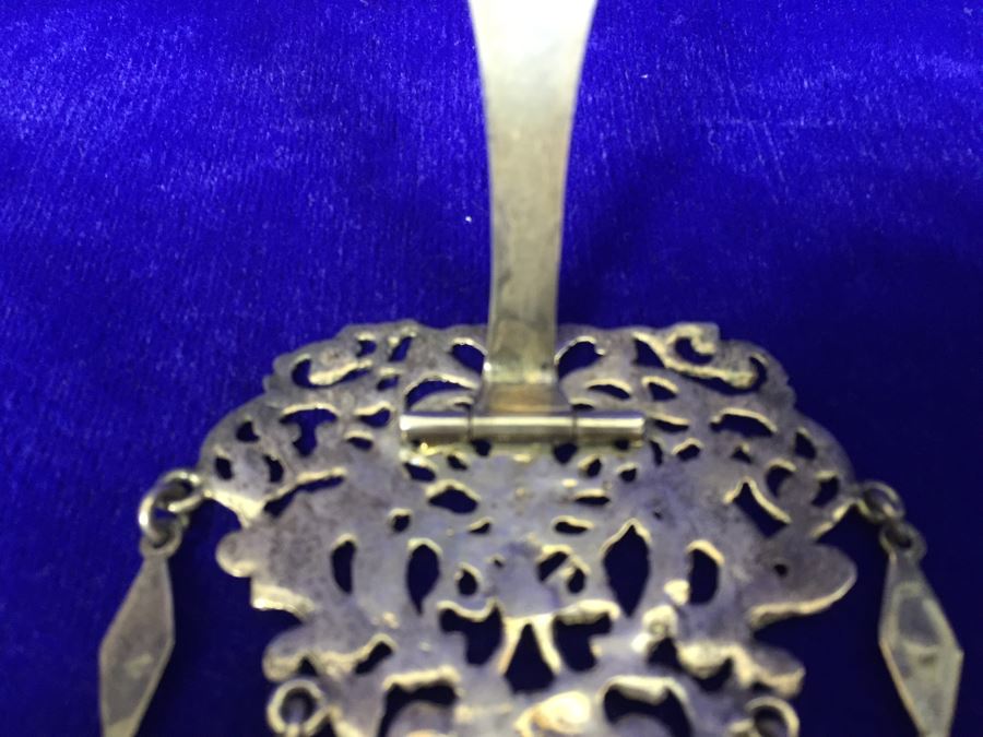 Antique 1900 Victorian Sterling Silver Chatelaine Sewing Kit Belt With Scissors, Thimble, Needle Case Holder, Pin Cushion And Buttonhook Signed L & S 106.9g [Photo 42]