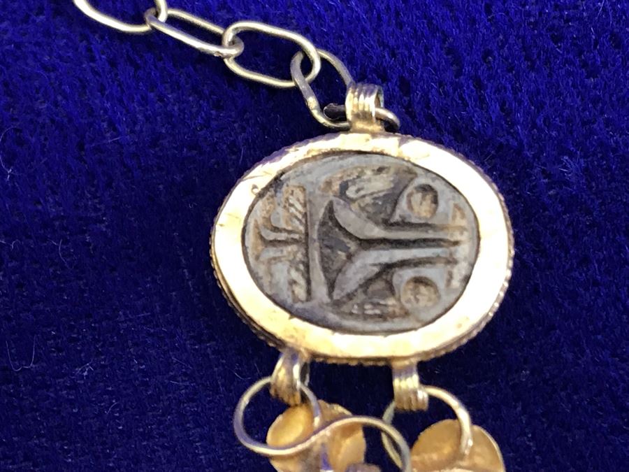 Vintage Carved Stone Egyptian Scarab Bracelet [Photo 19]