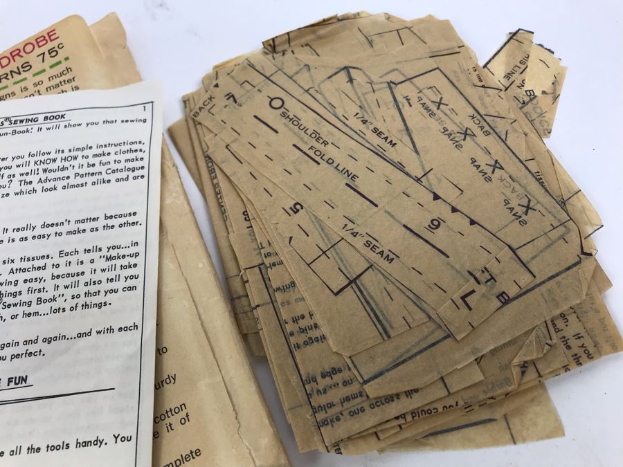Vintage 1961 Mattel Barbie Teenage Fashion Doll Patterns - See Photos [Photo 18]