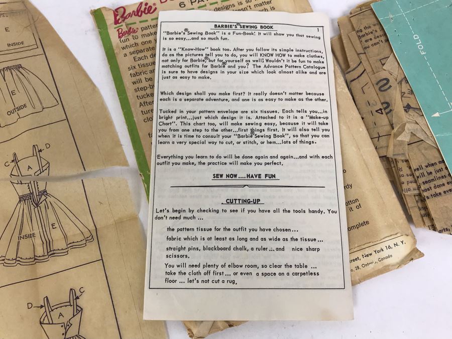 Vintage 1961 Mattel Barbie Teenage Fashion Doll Patterns - See Photos [Photo 14]