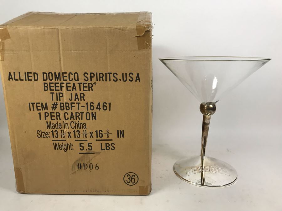 New With Box Beefeater Gin Tip Jar [Photo 2]