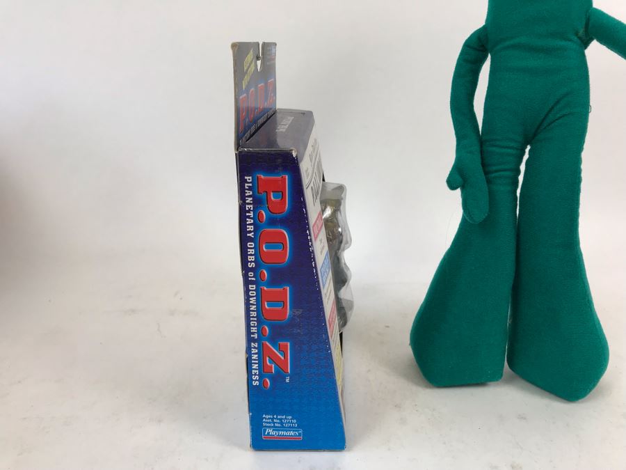 New In Box Playmates P.O.D.Z. And Vintage 1983 Gumby Plush Doll [Photo 10]