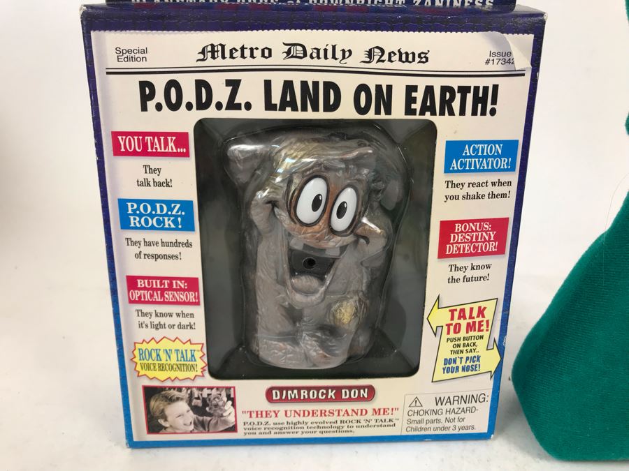 New In Box Playmates P.O.D.Z. And Vintage 1983 Gumby Plush Doll [Photo 3]