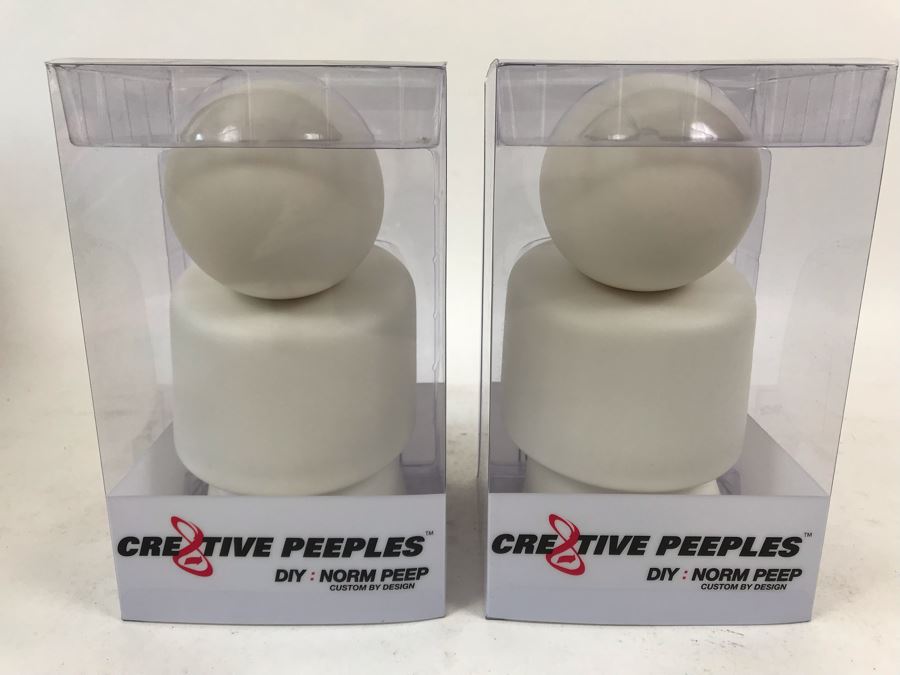 Pair Of 2004 White Cre8tive Peeples DIY Norm Peep Custom By Design Vinyl Figures By By George! [Photo 1]