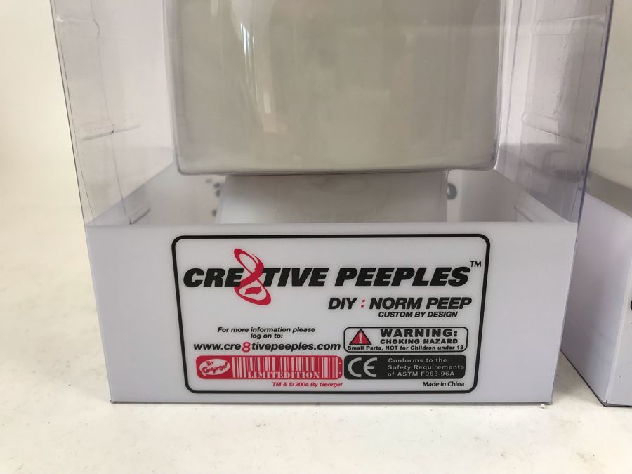 Pair Of 2004 White Cre8tive Peeples DIY Norm Peep Custom By Design Vinyl Figures By By George! [Photo 4]