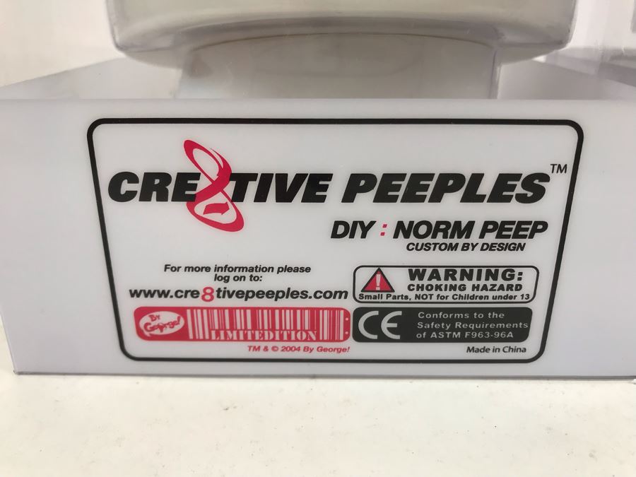 Pair Of 2004 White Cre8tive Peeples DIY Norm Peep Custom By Design Vinyl Figures By By George! [Photo 6]
