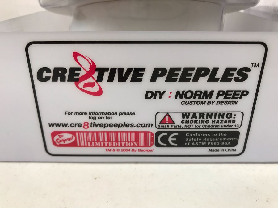 Pair Of 2004 White Cre8tive Peeples DIY Norm Peep Custom By Design Vinyl Figures By By George! [Photo 5]