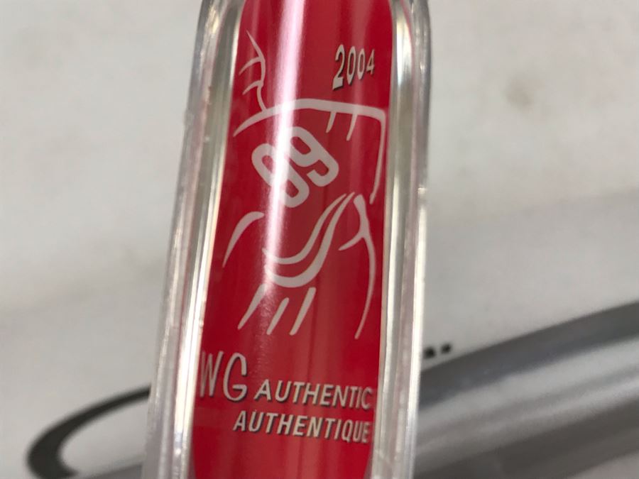 Pair Of Limited Edition Wayne Gretzky Pod Pens [Photo 11]