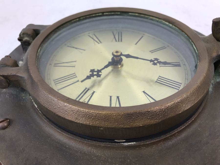 Quartz Clock With Vintage Ship Round Porthole Window Case [Photo 4]
