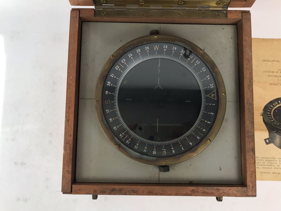 Vintage 1942 WWII Era Bendix Aviation Corporation Pioneer Instrument Navigation Compass - Long Period Bureau Of Aeronautics, U.S. NAVY Aircraft Compass With Wooden Case Box And Manual [Photo 3]