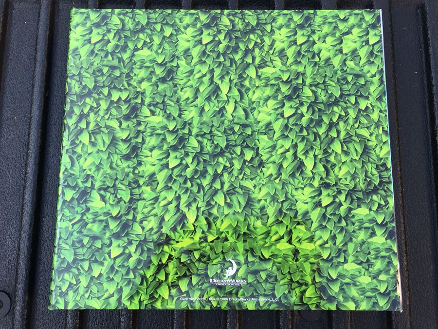 2006 Dreamworks Over The Hedge Movie Trade Book Graphic Animation Treatment Book Cells [Photo 2]