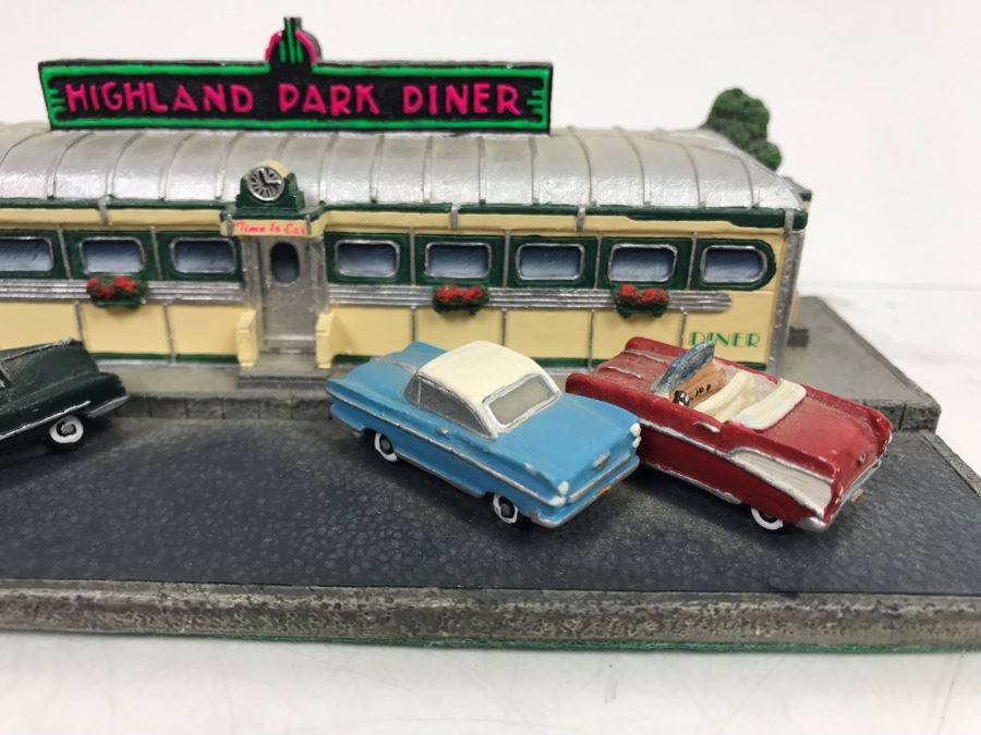 The Danbury Mint Highland Park Diner Rochester, New York Collection Classic American Diners Sculpture Figurine No Box [Photo 4]