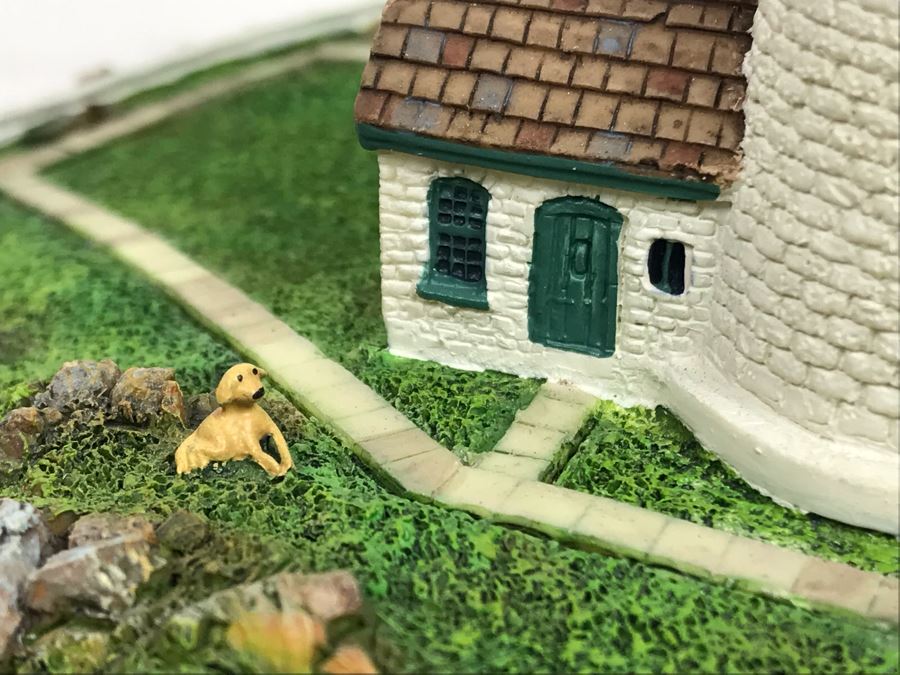 The Danbury Mint Boston Light Lighthouse Sculpture Figurine With Box [Photo 9]