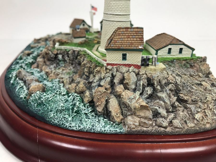 The Danbury Mint Boston Light Lighthouse Sculpture Figurine With Box [Photo 11]