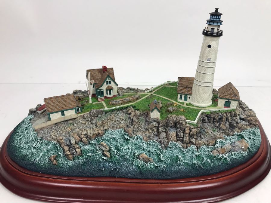 The Danbury Mint Boston Light Lighthouse Sculpture Figurine With Box [Photo 2]