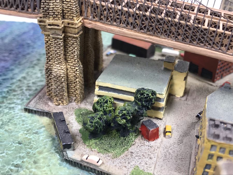 The Danbury Mint Brooklyn Bridge Landmark Sculpture New York City, New York With Box [Photo 20]