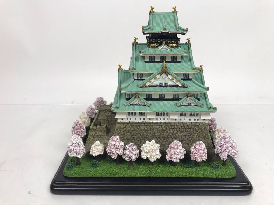 The Danbury Mint Osaka Castle Osaka, Japan With Box [Photo 10]