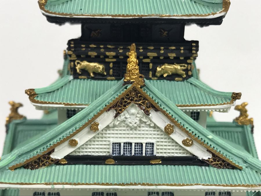 The Danbury Mint Osaka Castle Osaka, Japan With Box [Photo 7]
