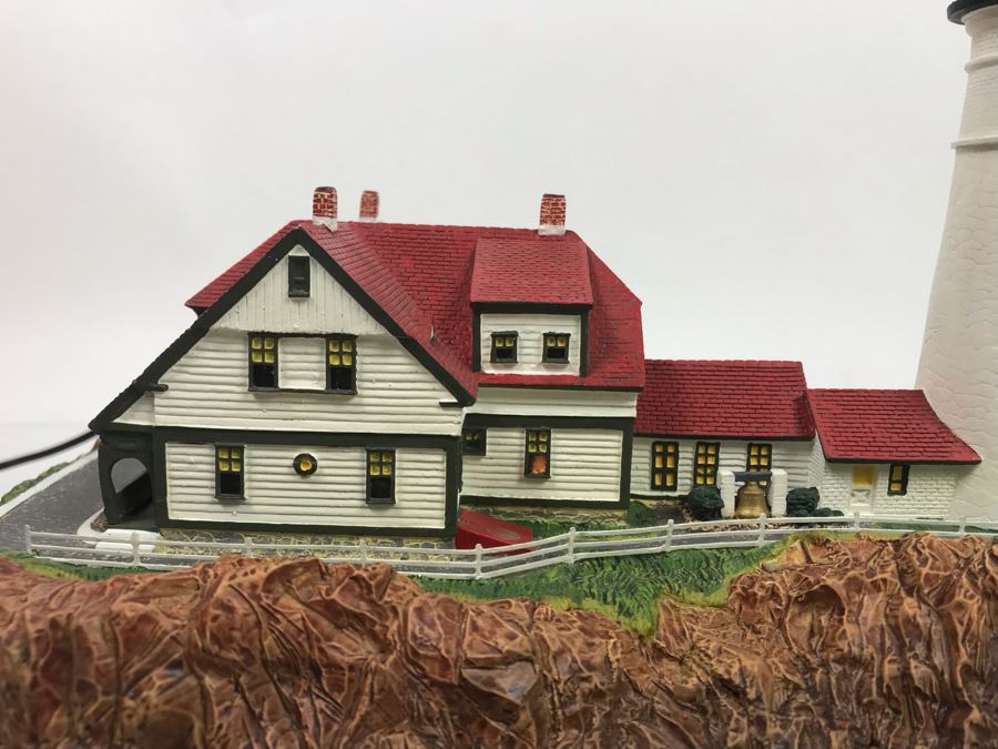 The Danbury Mint Portland Head Lighthouse Maine Collection Great American Lighthouses With Box [Photo 4]