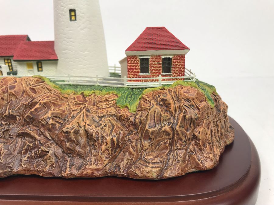 The Danbury Mint Portland Head Lighthouse Maine Collection Great American Lighthouses With Box [Photo 7]