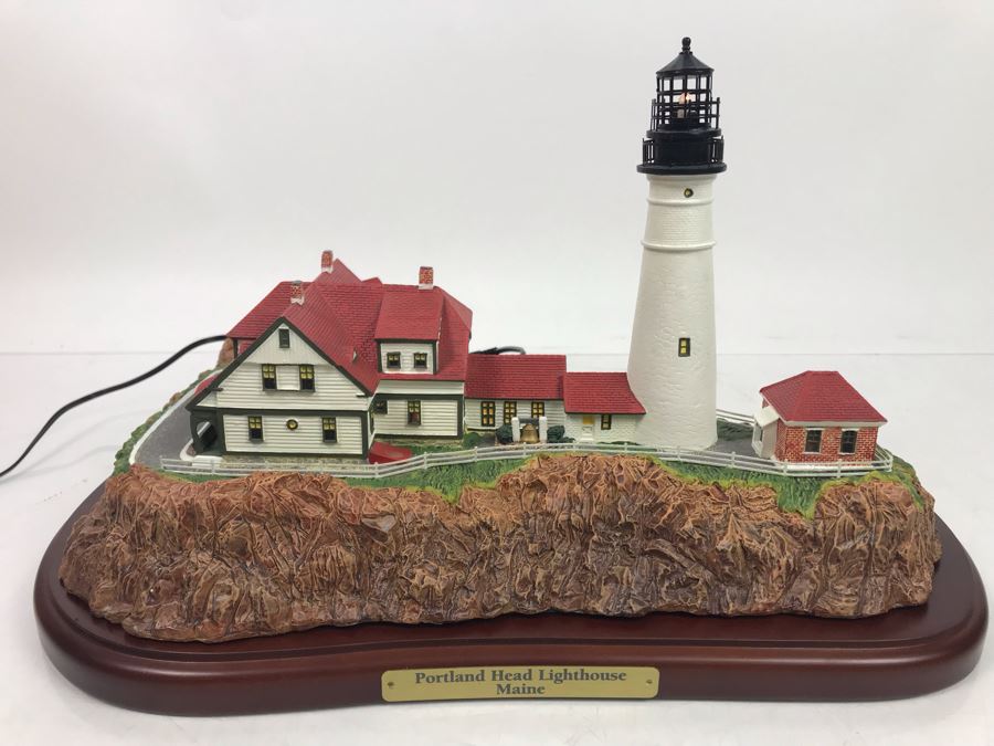 The Danbury Mint Portland Head Lighthouse Maine Collection Great American Lighthouses With Box [Photo 1]