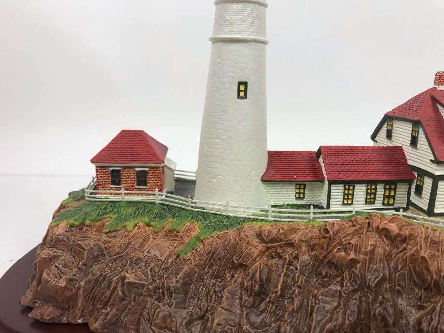 The Danbury Mint Portland Head Lighthouse Maine Collection Great American Lighthouses With Box [Photo 16]