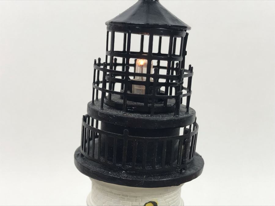The Danbury Mint Portland Head Lighthouse Maine Collection Great American Lighthouses With Box [Photo 18]
