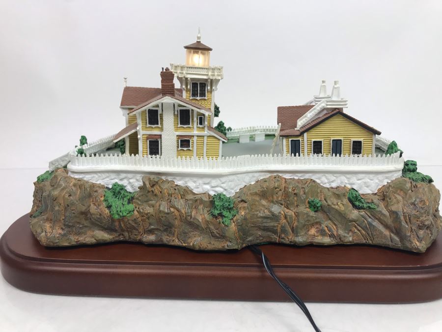 The Danbury Mint East Brother Lighthouse, San Francisco Bay, California Collection Great American Lighthouses With Box [Photo 12]