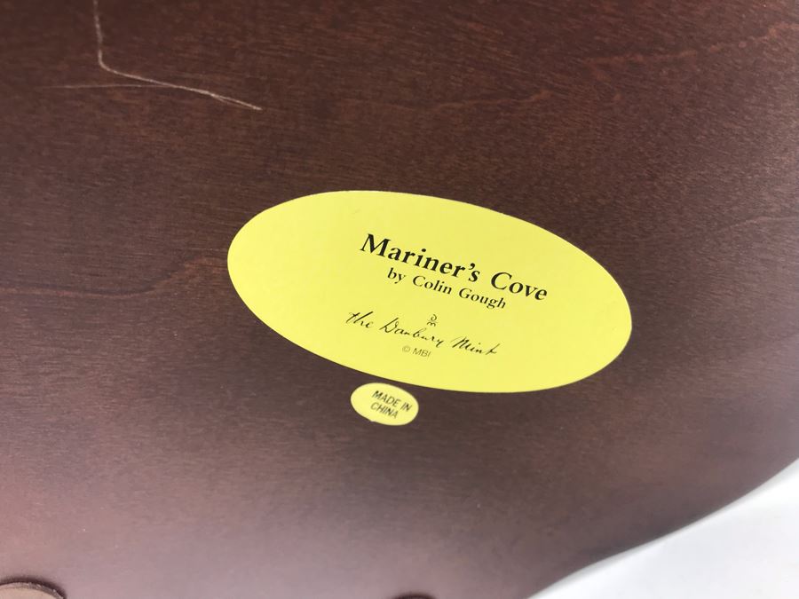 The Danbury Mint Mariner's Cove Lighthouse By Colin Gough With Box [Photo 15]