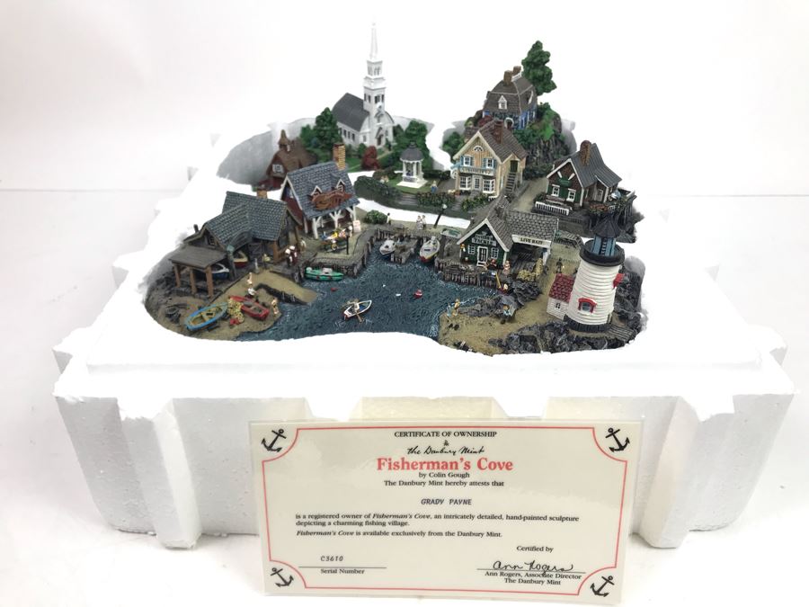The Danbury Mint Fisherman's Cove By Colin Gough With Box [Photo 3]