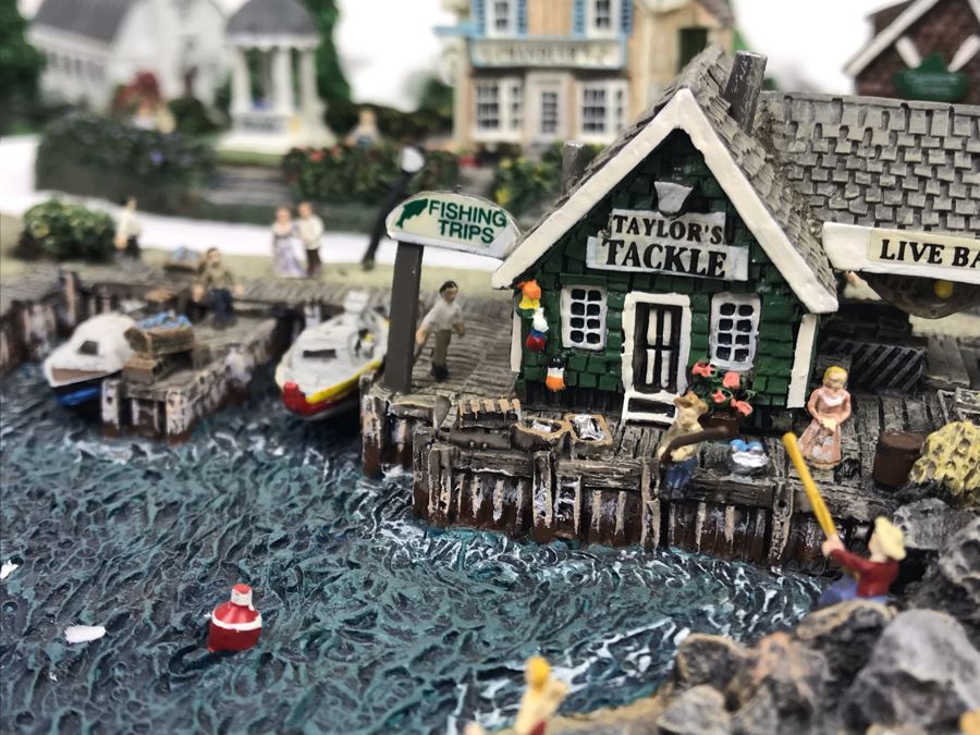 The Danbury Mint Fisherman's Cove By Colin Gough With Box [Photo 8]