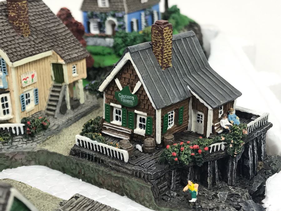 The Danbury Mint Fisherman's Cove By Colin Gough With Box [Photo 15]