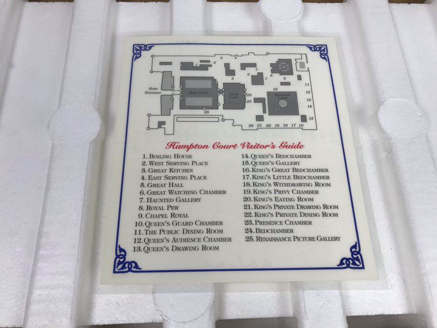 The Danbury Mint Hampton Court Collection Castles Of The British Monarchy With Box [Photo 24]