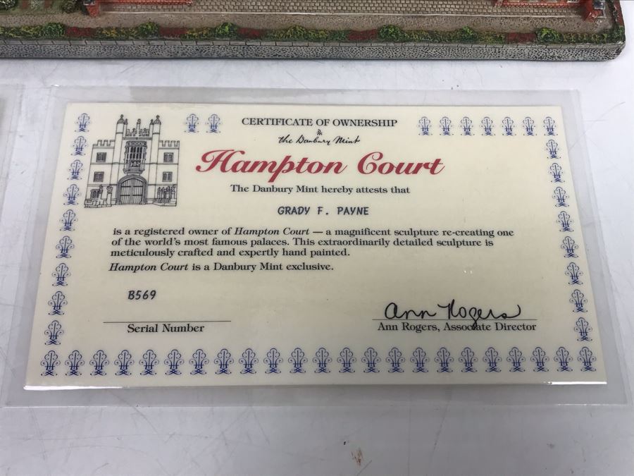 The Danbury Mint Hampton Court Collection Castles Of The British Monarchy With Box [Photo 5]