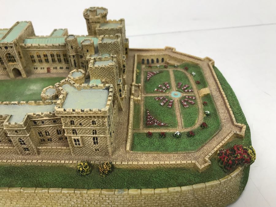 The Danbury Mint Windsor Castle Collection Castles Of The British Monarchy With Box [Photo 6]