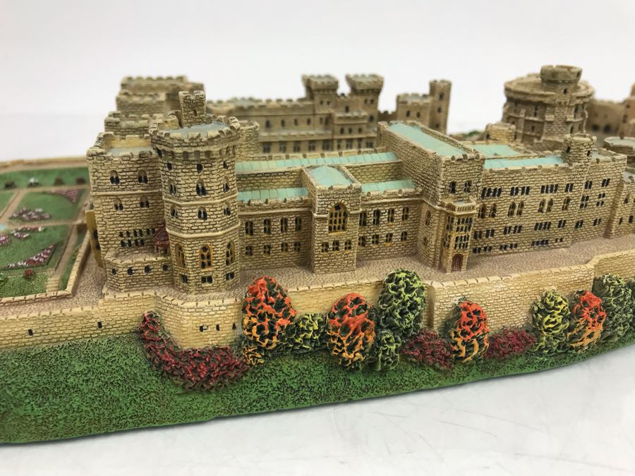 The Danbury Mint Windsor Castle Collection Castles Of The British Monarchy With Box [Photo 12]
