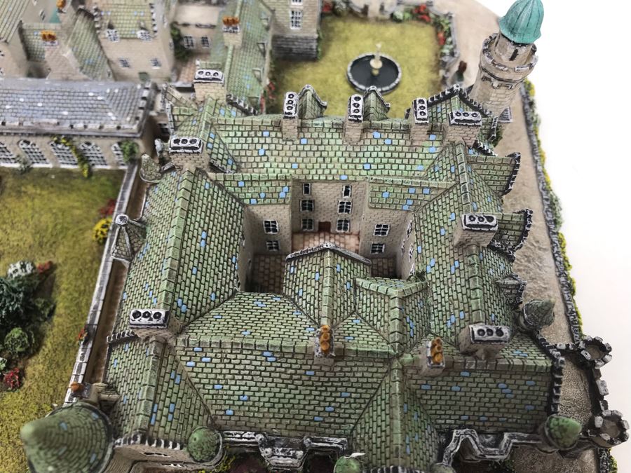 The Danbury Mint Balmoral Castle One Of Queen's Private Residences Collection The Royal Residences Of The British Monarchy With Box [Photo 15]