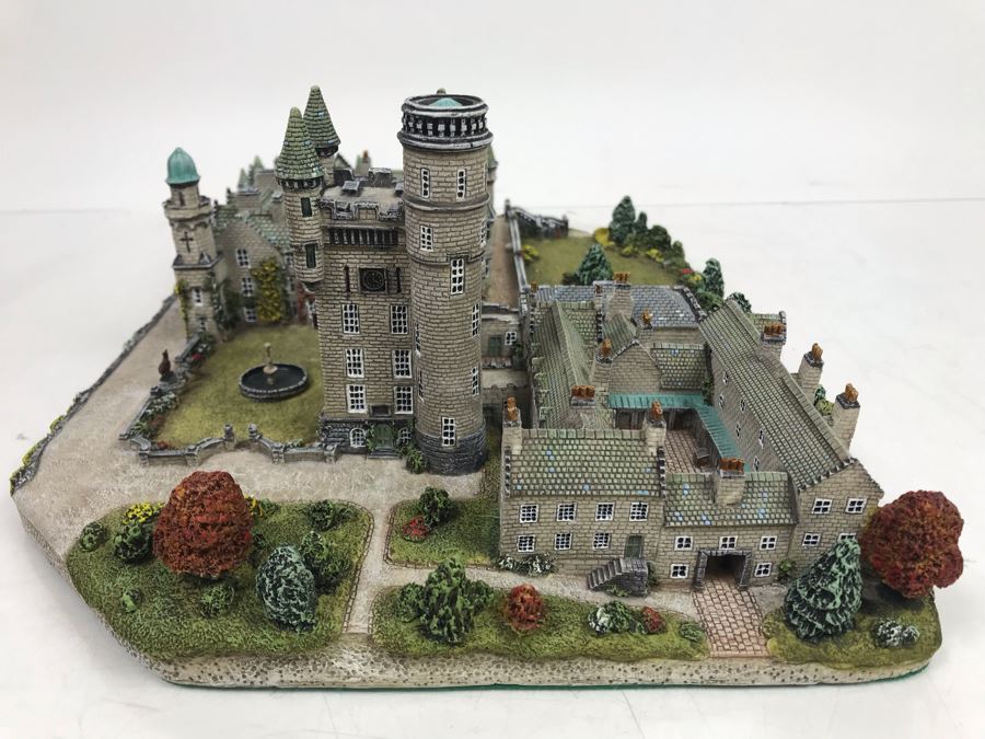The Danbury Mint Balmoral Castle One Of Queen's Private Residences Collection The Royal Residences Of The British Monarchy With Box [Photo 8]