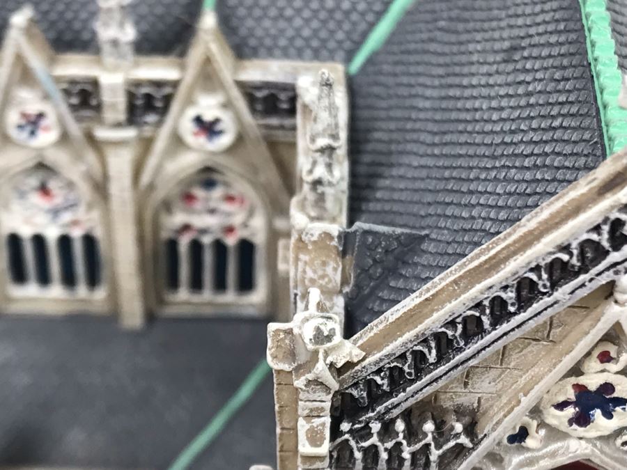The Danbury Mint St. Patrick's Cathedral New York City With Box - (2) Spires Need To Be Glued (Have Parts) [Photo 16]