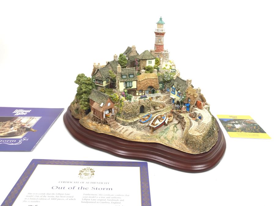 Large Lilliput Lane Limited Edition 'Out Of The Storm' Sculpture Figurine With Box Handmade In England Limited To 3,000 Retailed Over $2,000 [Photo 2]